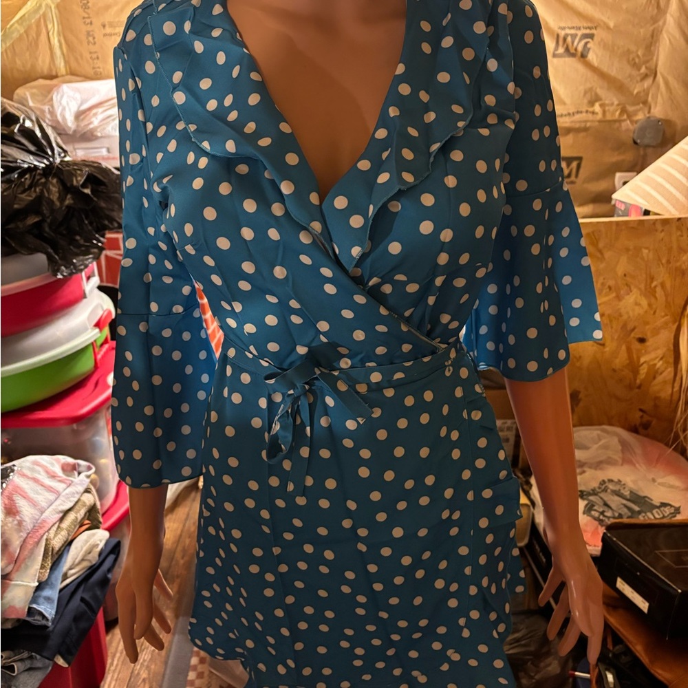 Women’s Blue Polka Dot Wrap Dress with Ruffle Collar Size 6 NWT